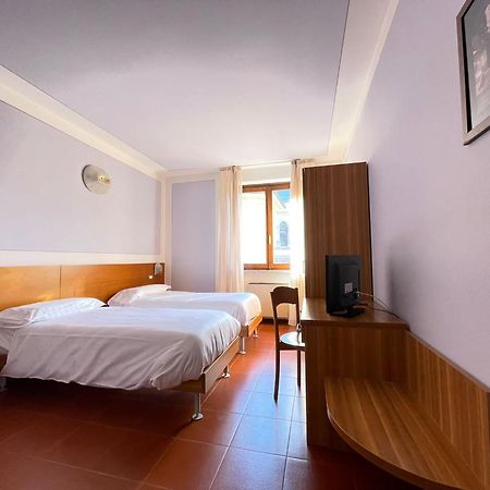 Hotel Ristorante Centrale Vestone Экстерьер фото